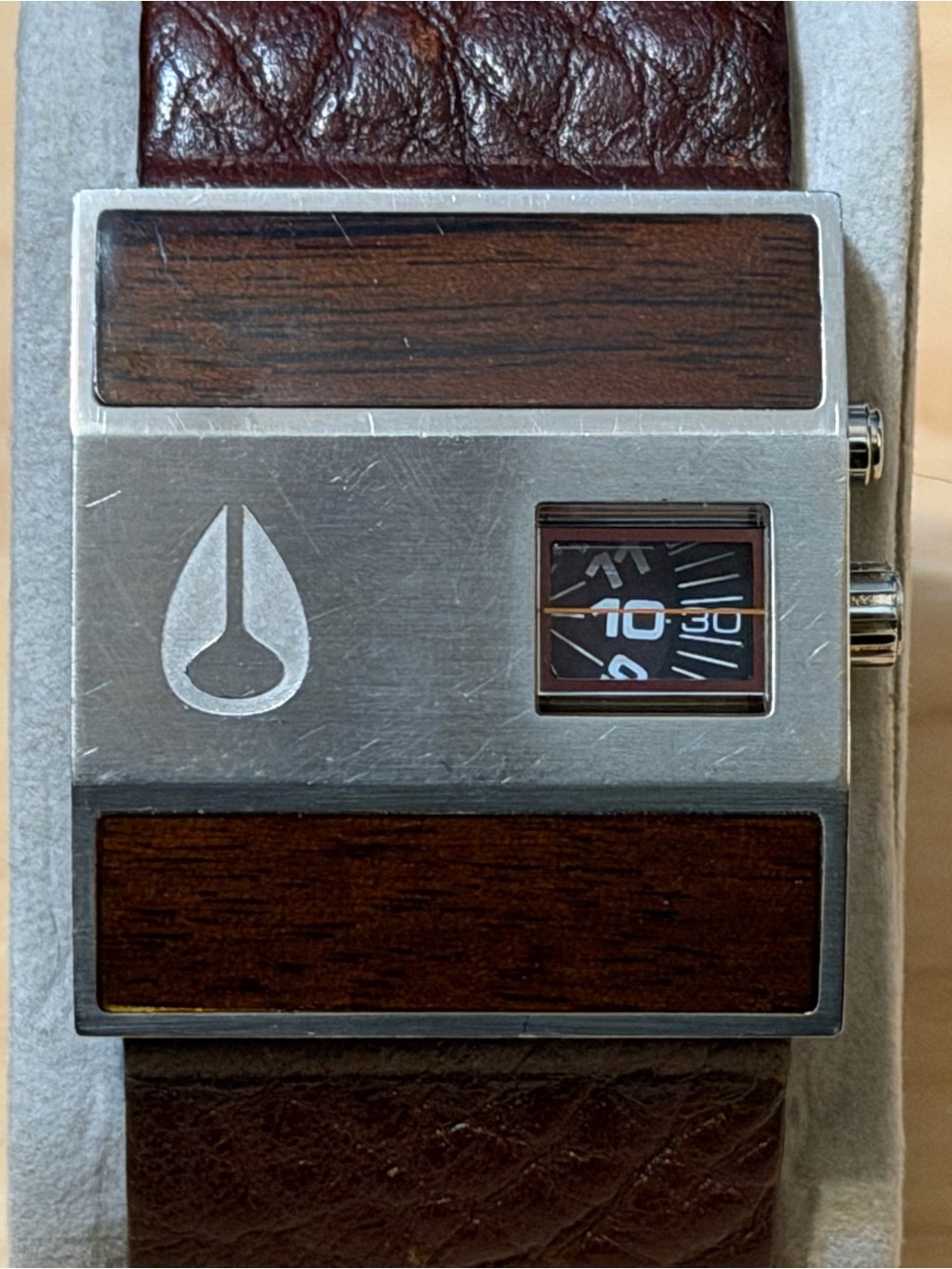 Nixon Rotolog Direct Time Wood Grain Brown Leather Analog Watch PARTS OR REPAIR